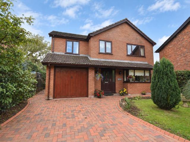 House for sale in Calverhall, Ightfield