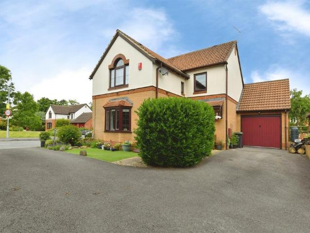 House for sale in Chippenham, Wiltshire