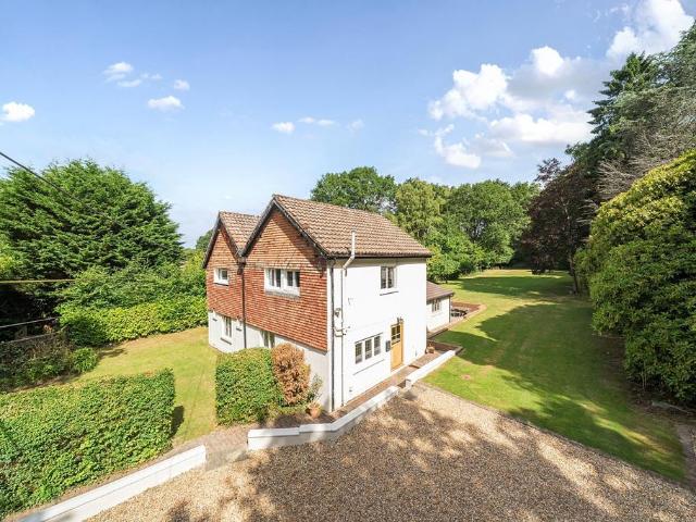 House for sale in Hillview, Surrey
