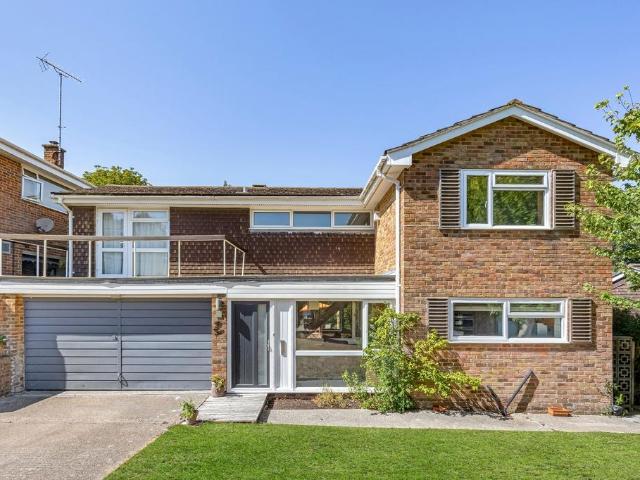 House for sale in Horsham, West Sussex