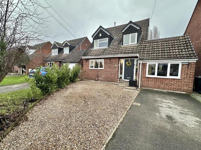 House for sale in Mirfield, West Yorkshire