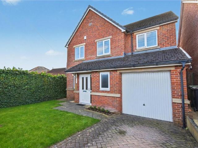 House for sale in Adwalton, West Yorkshire