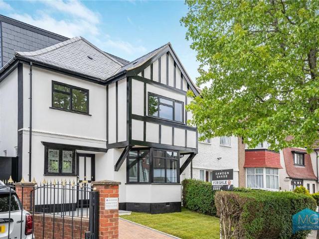House for sale in Hendon Central, Greater London