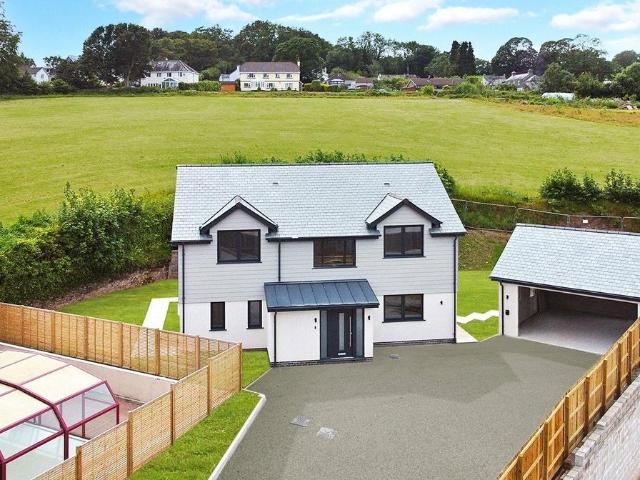 House for sale in Calstock, Cornwall
