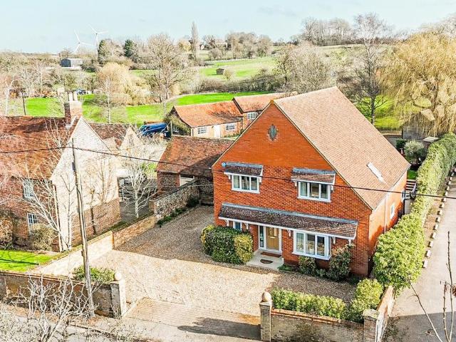 House for sale in Leighton-Linslade, Heath And Reach
