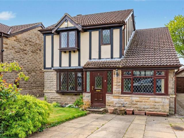 House for sale in Rawdon, West Yorkshire