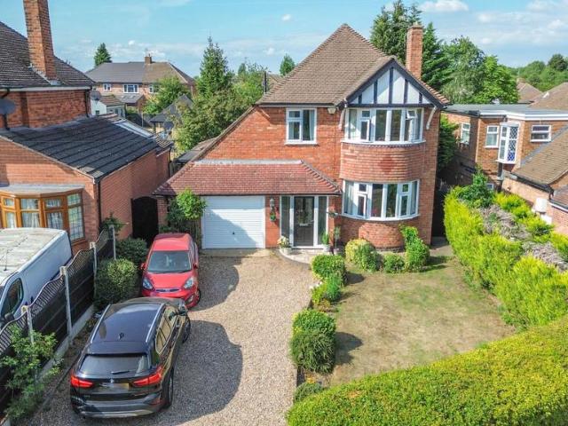 House for sale in Thurnby Lodge, Leicester