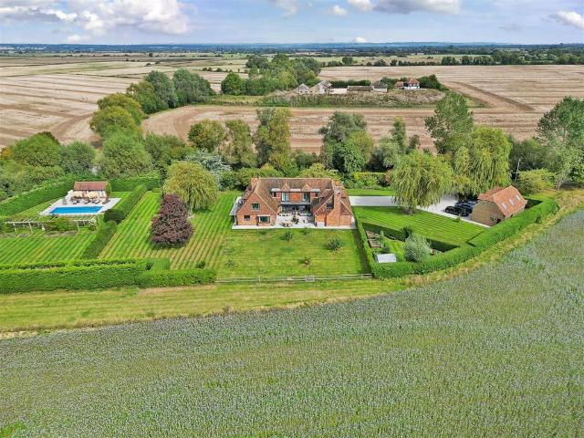 House for sale in Folkestone, Kent