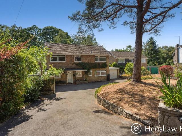 House for sale in Hook, Test Valley