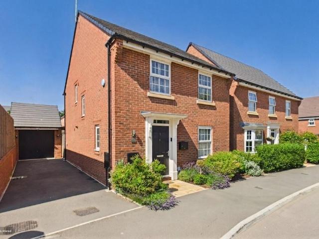 House for sale in Blount's Green, Beamhurst