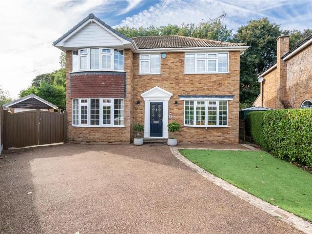House for sale in Barwick in Elmet, Leeds