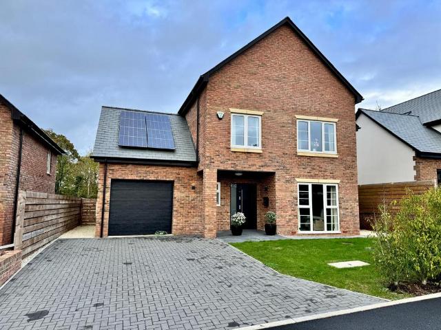 House for sale in Woodbury, Budlake