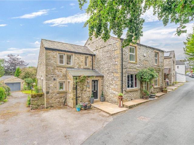 House for sale in Austwick