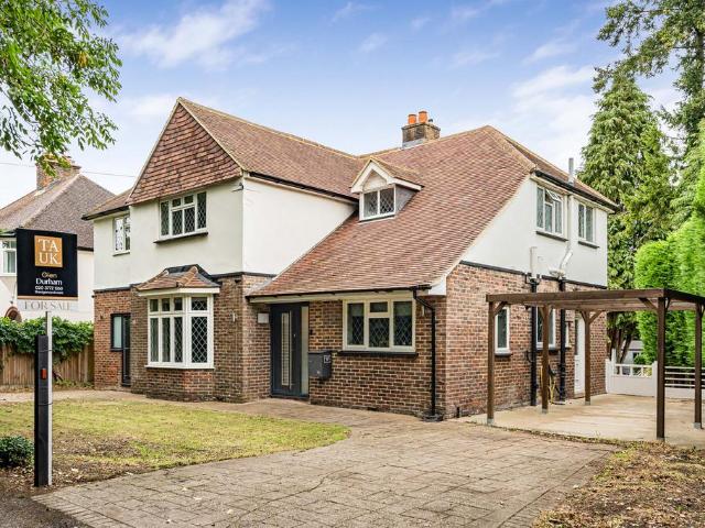 House for sale in Red Hill, Surrey