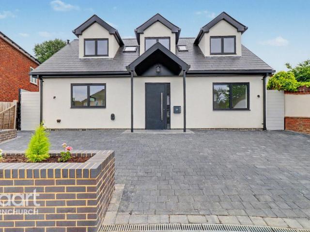House for sale in Emerson Park, Greater London