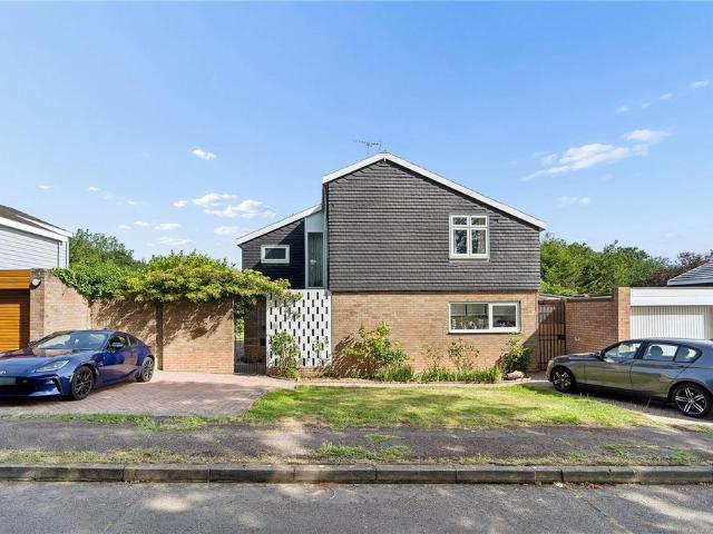 House for sale in Vange, Essex