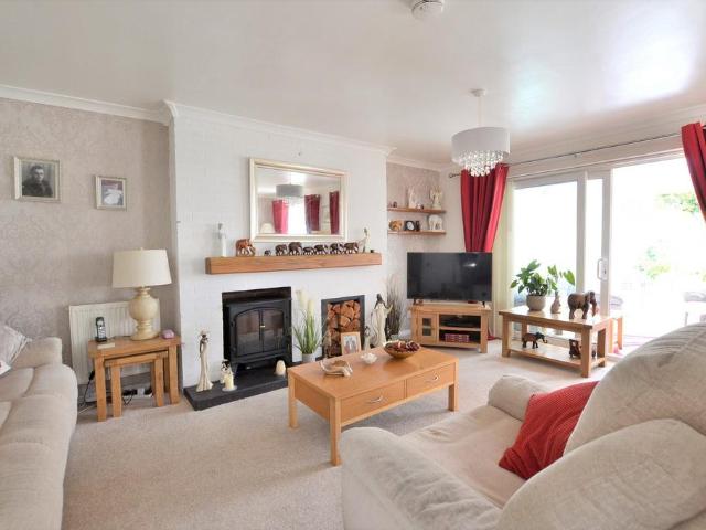 House for sale in Cranham Gate, Pamington