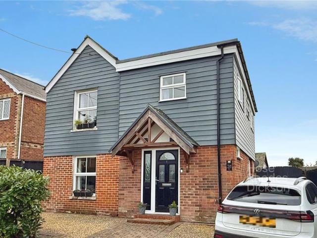 House for sale in Gurnard Marsh, Gurnard