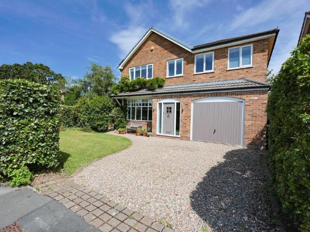 House for sale in Roby Mill, Lancashire