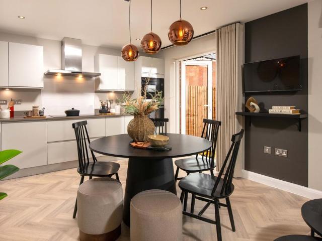 House for sale in Sneedhams Green, Gloucester