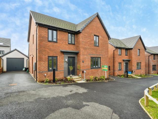 House for sale in Penllergaer, Wales