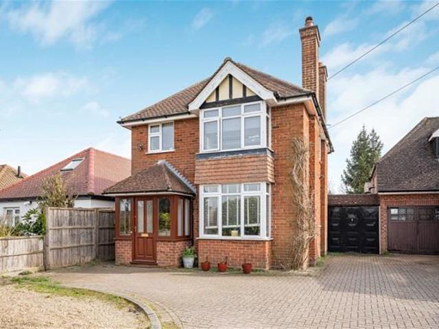 House for sale in Five Acres, Hertfordshire