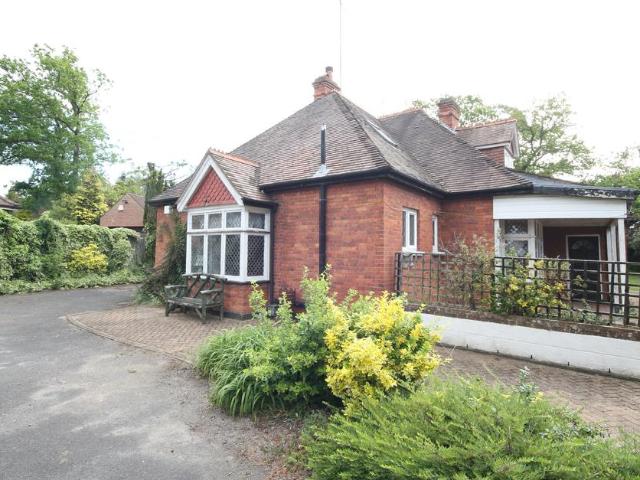 House for sale in Row Town, Surrey