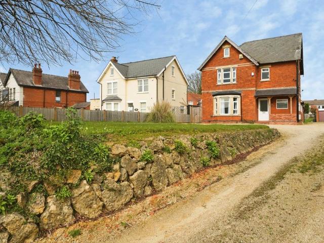 House for sale in Ermin Park, Tewkesbury
