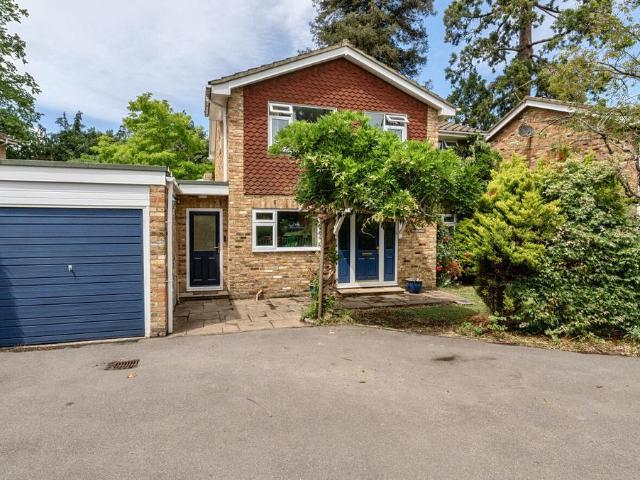 House for sale in Clewer Green, Windsor