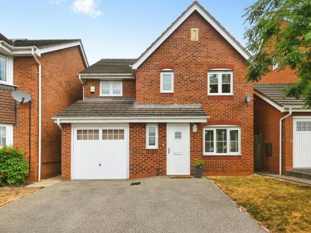 House for sale in Kettlebrook, Staffordshire