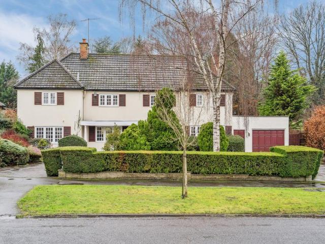 House for sale in Moor Park Estate, Three Rivers