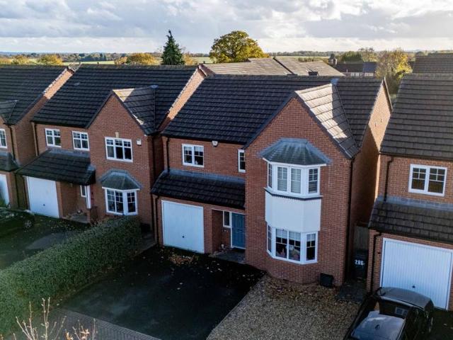 House for sale in Falcon Lodge, Sutton Coldfield