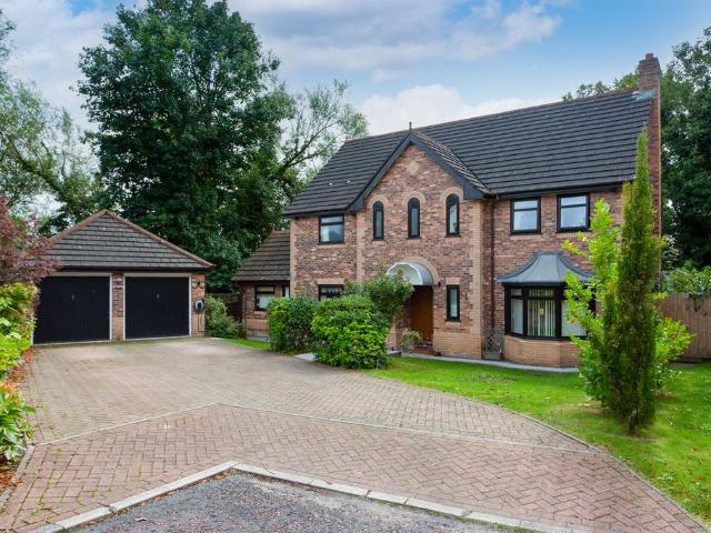 House for sale in Ingol, Preston