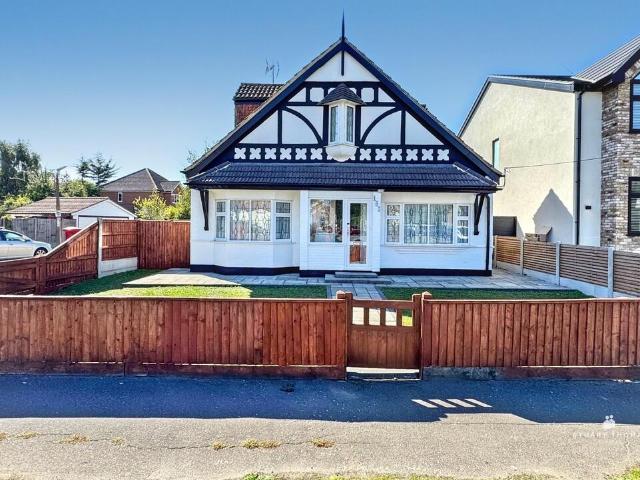 House for sale in Hadleigh, Castle Point