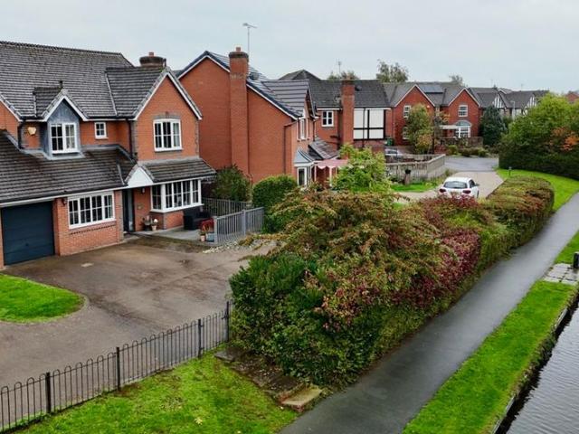 House for sale in Stonefield, Stafford