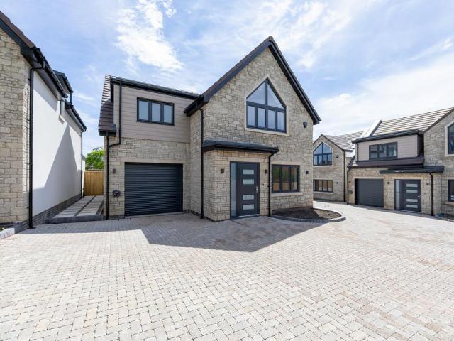 House for sale in Feckenham, City Of Bristol