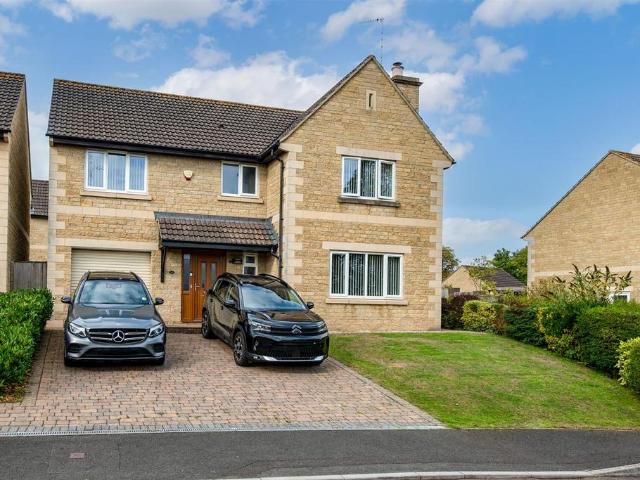 House for sale in Hallatrow