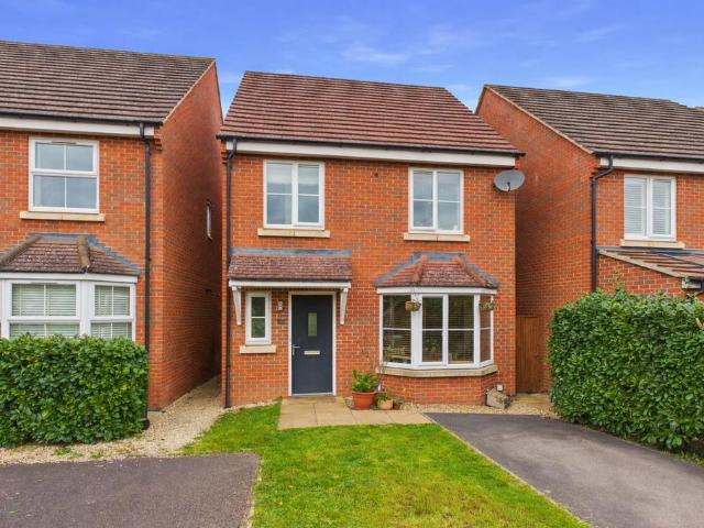 House for sale in Wotton Pitch, Gloucester