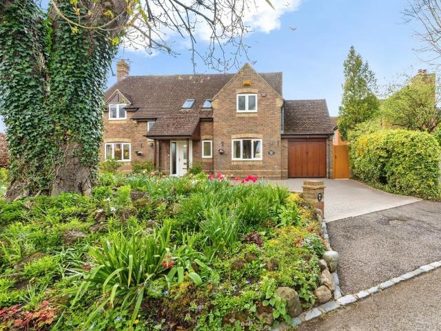 House for sale in Weston Turville