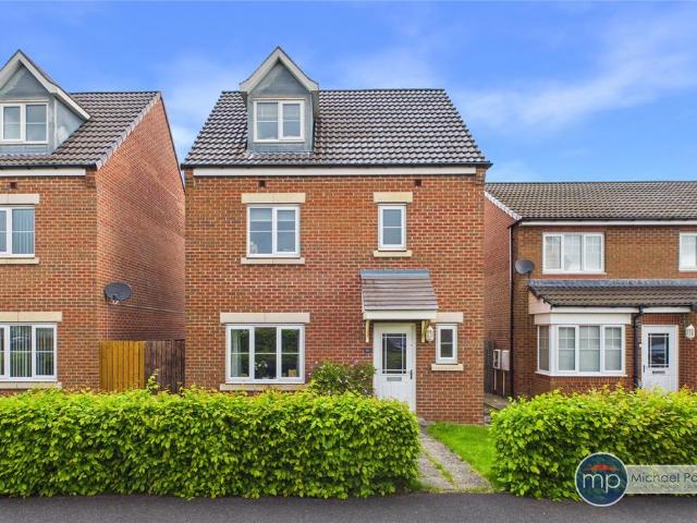 House for sale in Hutton Village, Guisborough