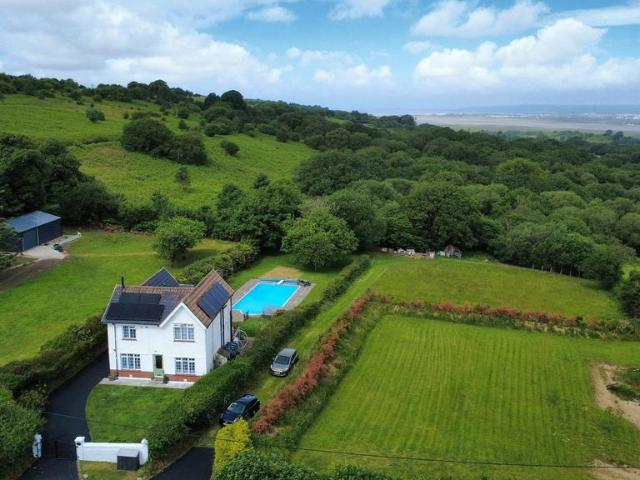 House for sale in Gowerton, Wales