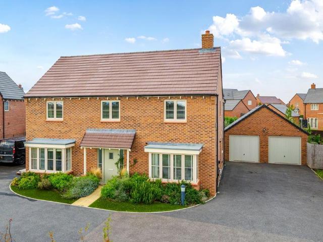 House for sale in Lower Stondon, Bedfordshire