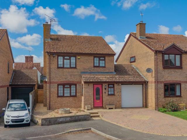 House for sale in Norton Fitzwarren, Somerset