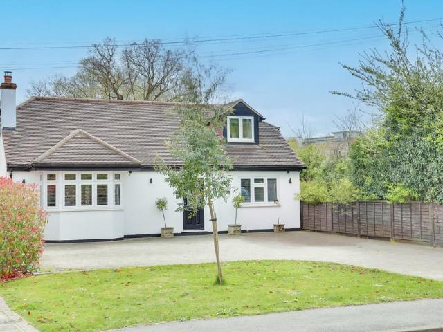 House for sale in Locksbottom, Greater London