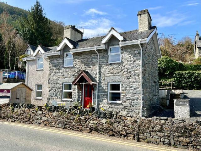 House for sale in Trefriw, Wales