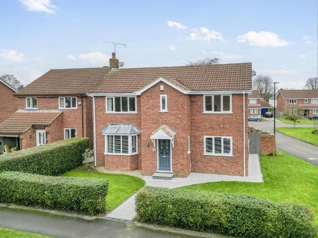 House for sale in Copmanthorpe, York
