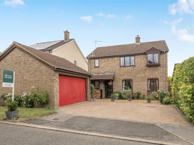 House for sale in Olney