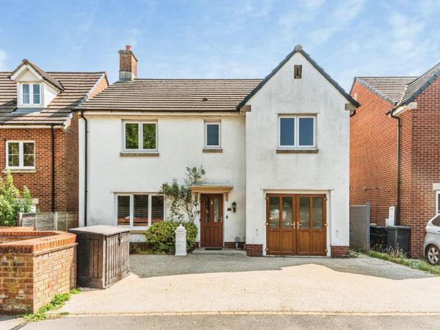 House for sale in Chiseldon, Swindon