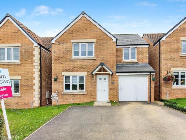 House for sale in Priors Hall Park, Weldon