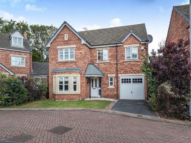 House for sale in West Yorkshire